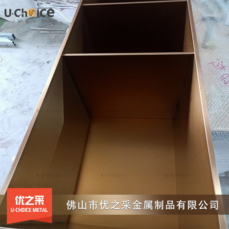 廣東金色不銹鋼酒柜裝飾廠家