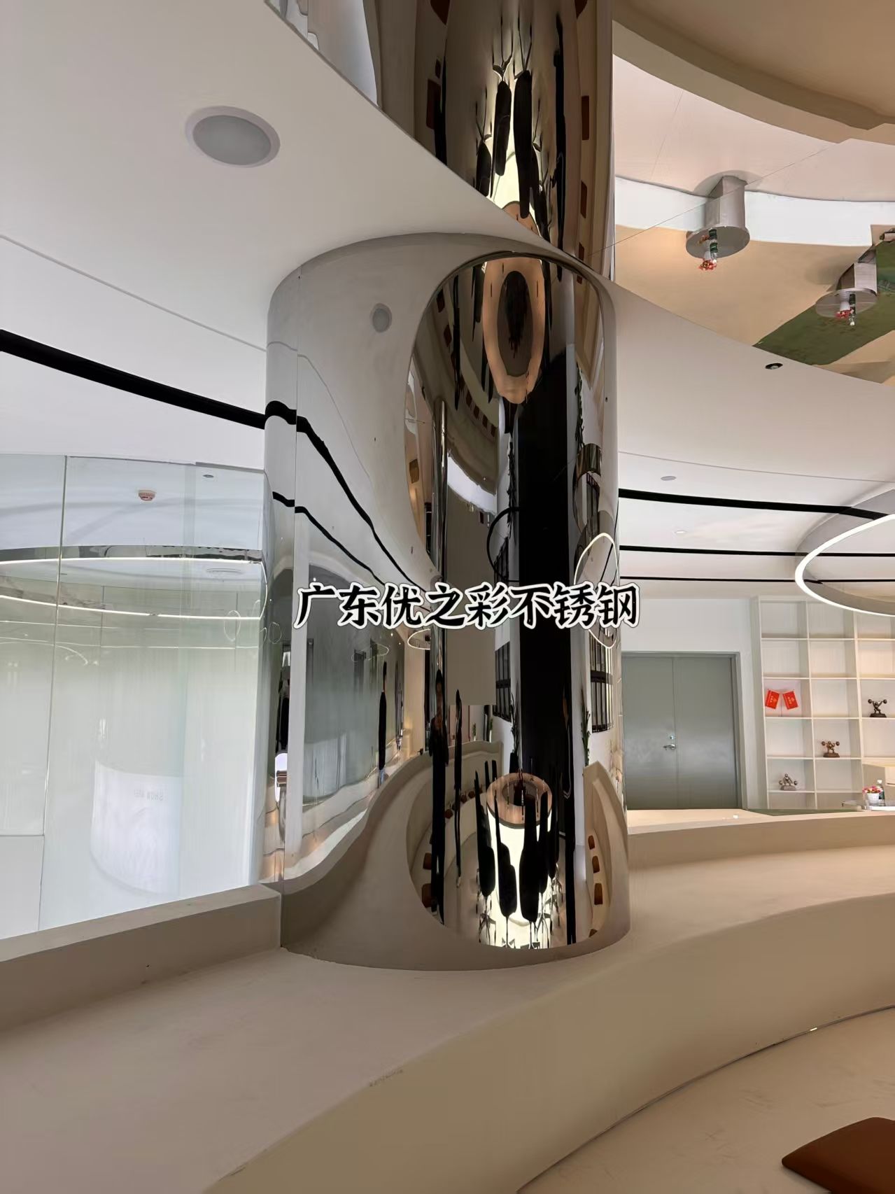 不銹鋼蜂窩板：顛覆傳統的全能裝飾材料